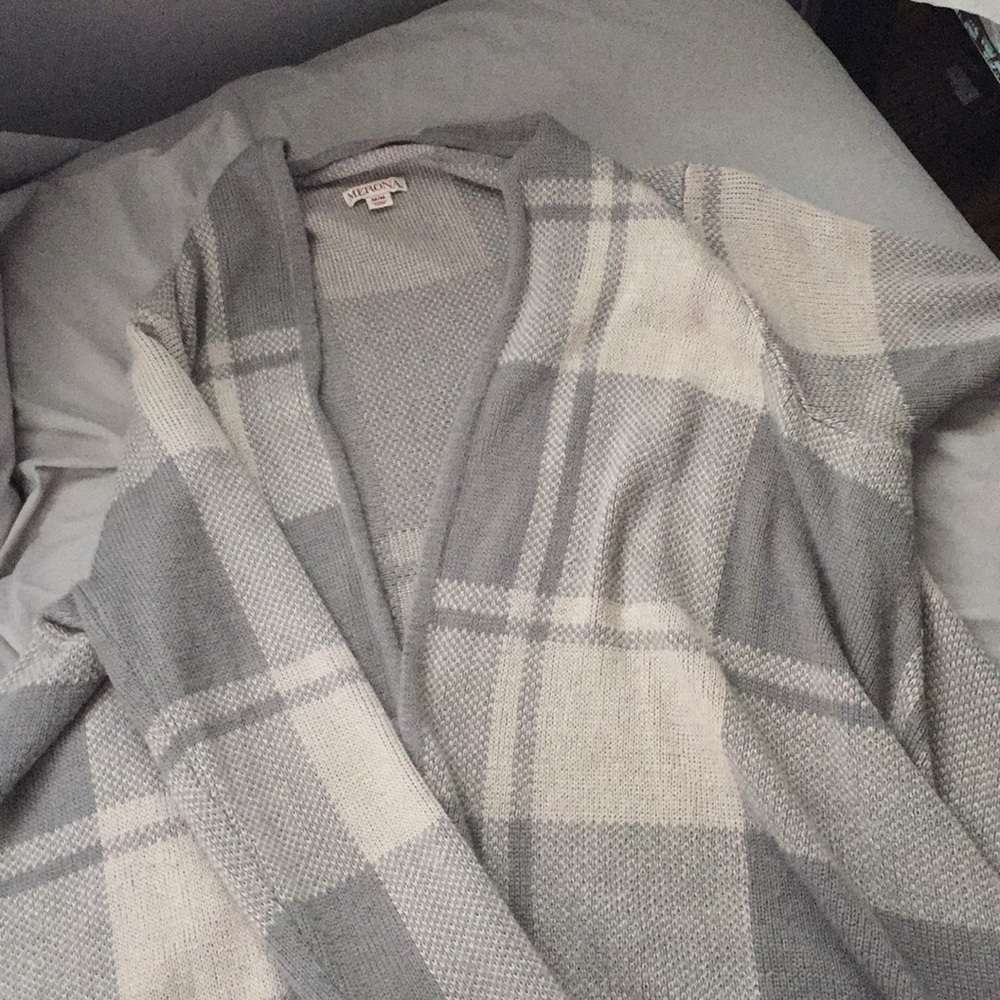 Beautiful grey & cream sweater